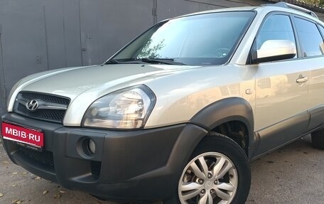 Hyundai Tucson III, 2008 год, 777 000 рублей, 1 фотография