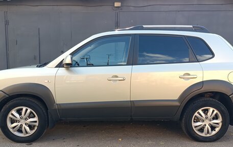 Hyundai Tucson III, 2008 год, 777 000 рублей, 2 фотография