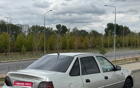 Daewoo Nexia I рестайлинг, 2009 год, 300 000 рублей, 5 фотография