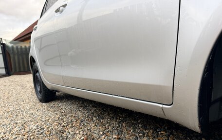 Toyota Vitz, 2010 год, 550 000 рублей, 7 фотография