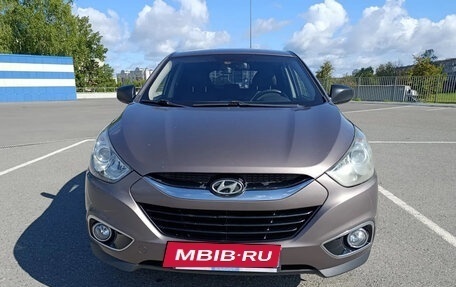 Hyundai ix35 I рестайлинг, 2013 год, 1 080 000 рублей, 2 фотография