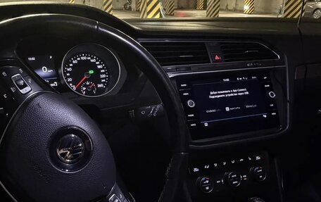Volkswagen Tiguan II, 2018 год, 1 950 000 рублей, 8 фотография