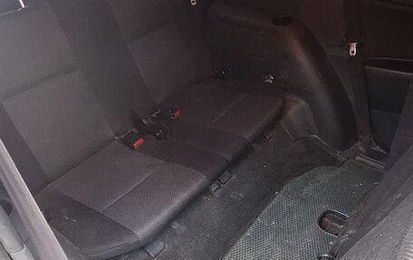 Toyota Wish II, 2003 год, 670 000 рублей, 7 фотография