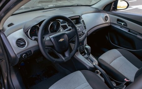 Chevrolet Cruze II, 2011 год, 695 000 рублей, 13 фотография
