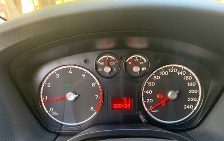 Ford Focus II рестайлинг, 2010 год, 830 000 рублей, 10 фотография