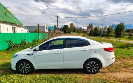 KIA Rio III рестайлинг, 2015 год, 1 000 000 рублей, 2 фотография