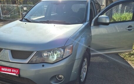 Mitsubishi Outlander III рестайлинг 3, 2008 год, 850 000 рублей, 15 фотография