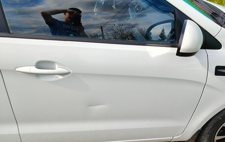 KIA Rio III рестайлинг, 2015 год, 1 000 000 рублей, 4 фотография