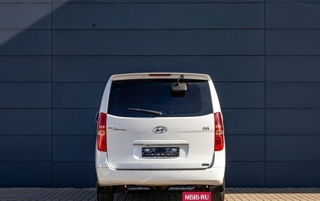 Hyundai Grand Starex Grand Starex I рестайлинг 2, 2010 год, 1 895 000 рублей, 5 фотография