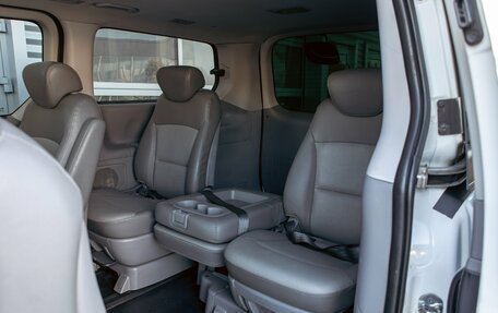 Hyundai Grand Starex Grand Starex I рестайлинг 2, 2010 год, 1 895 000 рублей, 22 фотография