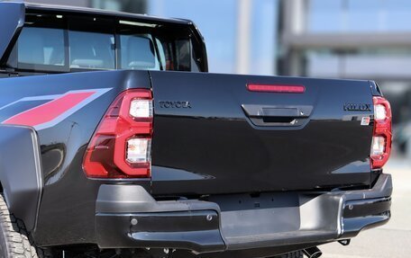 Toyota Hilux VIII, 2026 год, 9 990 000 рублей, 15 фотография