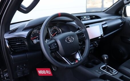 Toyota Hilux VIII, 2026 год, 9 990 000 рублей, 23 фотография
