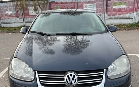 Volkswagen Jetta VI, 2010 год, 379 000 рублей, 1 фотография