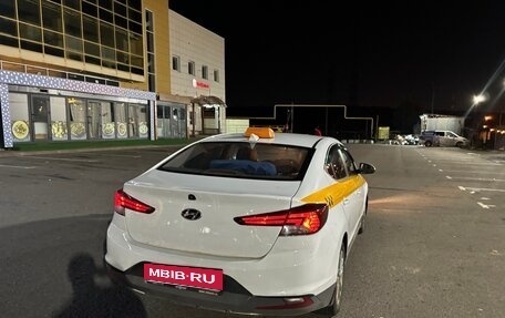 Hyundai Elantra VI рестайлинг, 2019 год, 800 000 рублей, 1 фотография