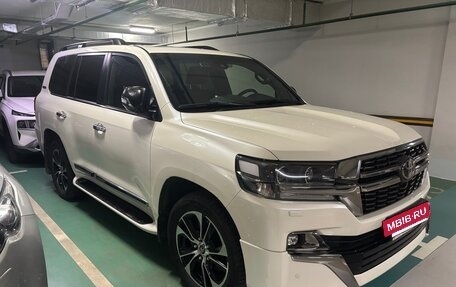 Toyota Land Cruiser 200, 2020 год, 8 500 000 рублей, 3 фотография