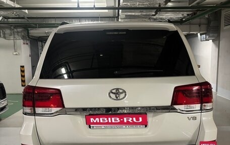 Toyota Land Cruiser 200, 2020 год, 8 500 000 рублей, 10 фотография