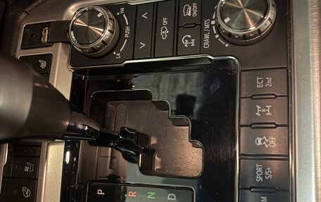 Toyota Land Cruiser 200, 2020 год, 8 500 000 рублей, 17 фотография