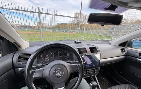Volkswagen Jetta VI, 2010 год, 379 000 рублей, 24 фотография