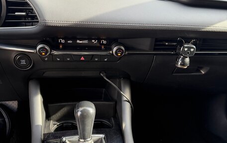 Mazda 3, 2019 год, 2 100 000 рублей, 10 фотография