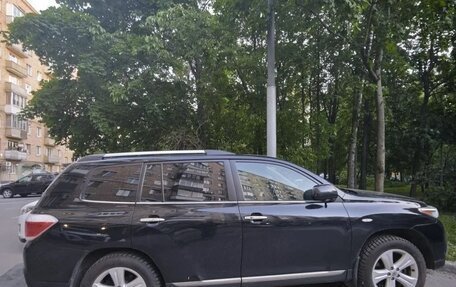 Toyota Highlander III, 2011 год, 1 650 000 рублей, 4 фотография
