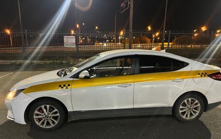 Hyundai Elantra VI рестайлинг, 2019 год, 800 000 рублей, 4 фотография