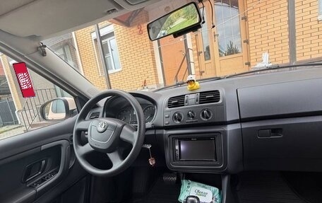 Skoda Fabia II, 2012 год, 650 000 рублей, 4 фотография