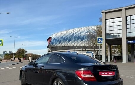 Mercedes-Benz C-Класс, 2011 год, 1 200 000 рублей, 6 фотография