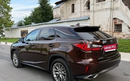 Lexus RX IV рестайлинг, 2017 год, 2 880 000 рублей, 9 фотография