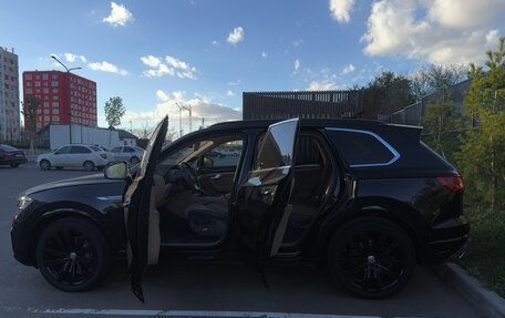 Volkswagen Touareg III, 2018 год, 4 750 000 рублей, 6 фотография