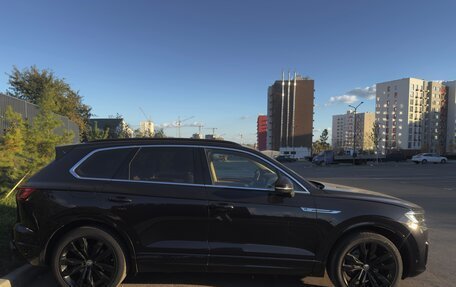 Volkswagen Touareg III, 2018 год, 4 750 000 рублей, 9 фотография