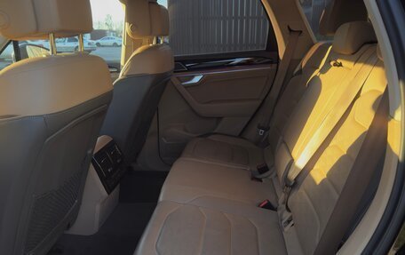 Volkswagen Touareg III, 2018 год, 4 750 000 рублей, 15 фотография