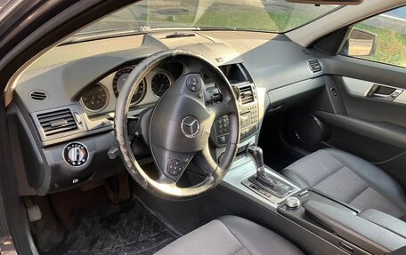 Mercedes-Benz C-Класс, 2008 год, 1 300 000 рублей, 6 фотография