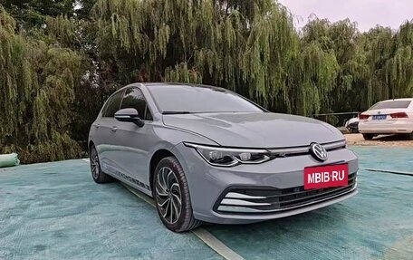 Volkswagen Golf VIII, 2023 год, 1 520 777 рублей, 1 фотография