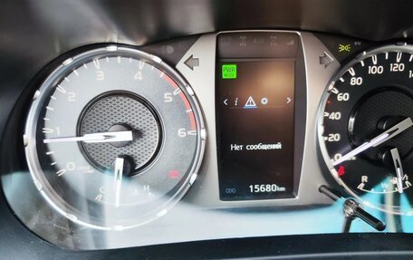Toyota Hilux VIII, 2020 год, 4 700 000 рублей, 9 фотография