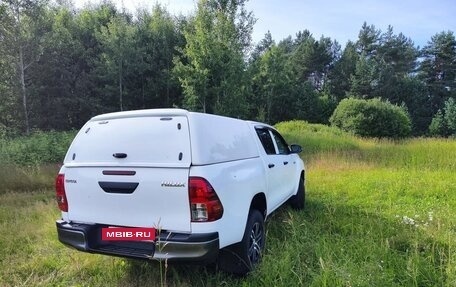 Toyota Hilux VIII, 2020 год, 4 700 000 рублей, 7 фотография