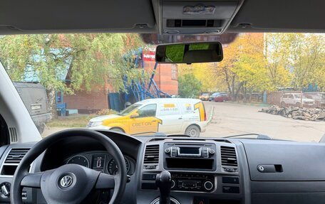 Volkswagen Caravelle T5, 2013 год, 2 350 000 рублей, 7 фотография