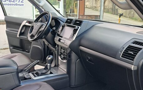Toyota Land Cruiser Prado 150 рестайлинг 2, 2018 год, 6 650 000 рублей, 8 фотография