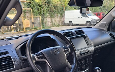 Toyota Land Cruiser Prado 150 рестайлинг 2, 2018 год, 6 650 000 рублей, 7 фотография