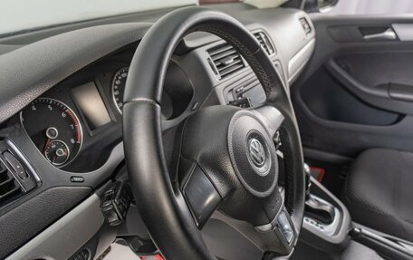 Volkswagen Jetta VI, 2013 год, 939 000 рублей, 13 фотография