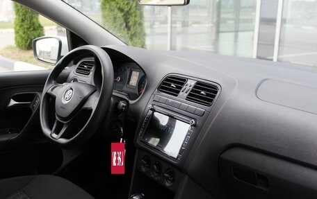 Volkswagen Polo VI (EU Market), 2017 год, 1 030 000 рублей, 7 фотография
