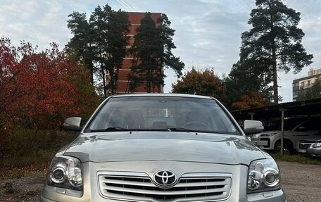 Toyota Avensis III рестайлинг, 2008 год, 950 000 рублей, 1 фотография