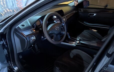 Mercedes-Benz E-Класс, 2011 год, 1 240 000 рублей, 5 фотография