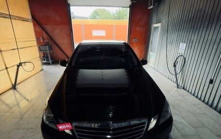 Mercedes-Benz E-Класс, 2011 год, 1 240 000 рублей, 4 фотография