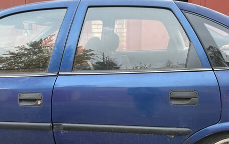 Opel Vectra B рестайлинг, 1998 год, 130 000 рублей, 4 фотография