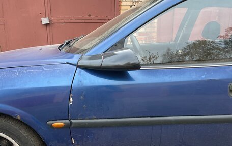 Opel Vectra B рестайлинг, 1998 год, 130 000 рублей, 3 фотография