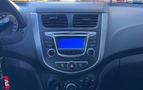 Hyundai Solaris II рестайлинг, 2014 год, 650 000 рублей, 9 фотография