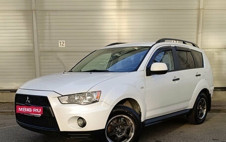 Mitsubishi Outlander III рестайлинг 3, 2011 год, 849 000 рублей, 1 фотография