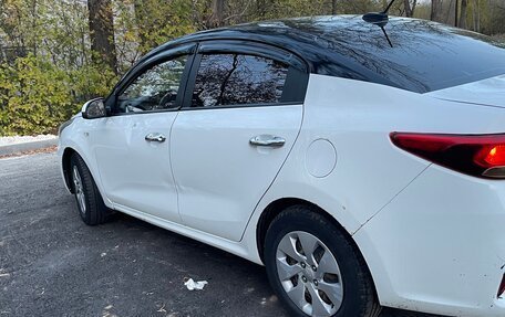 KIA Rio IV, 2018 год, 595 000 рублей, 2 фотография