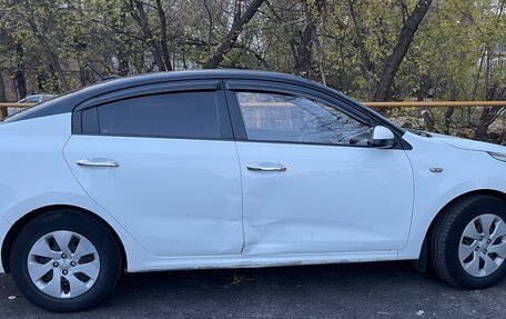 KIA Rio IV, 2018 год, 595 000 рублей, 5 фотография
