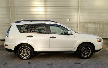 Mitsubishi Outlander III рестайлинг 3, 2011 год, 849 000 рублей, 4 фотография